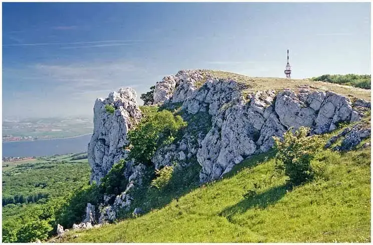 Vrchol Děvín